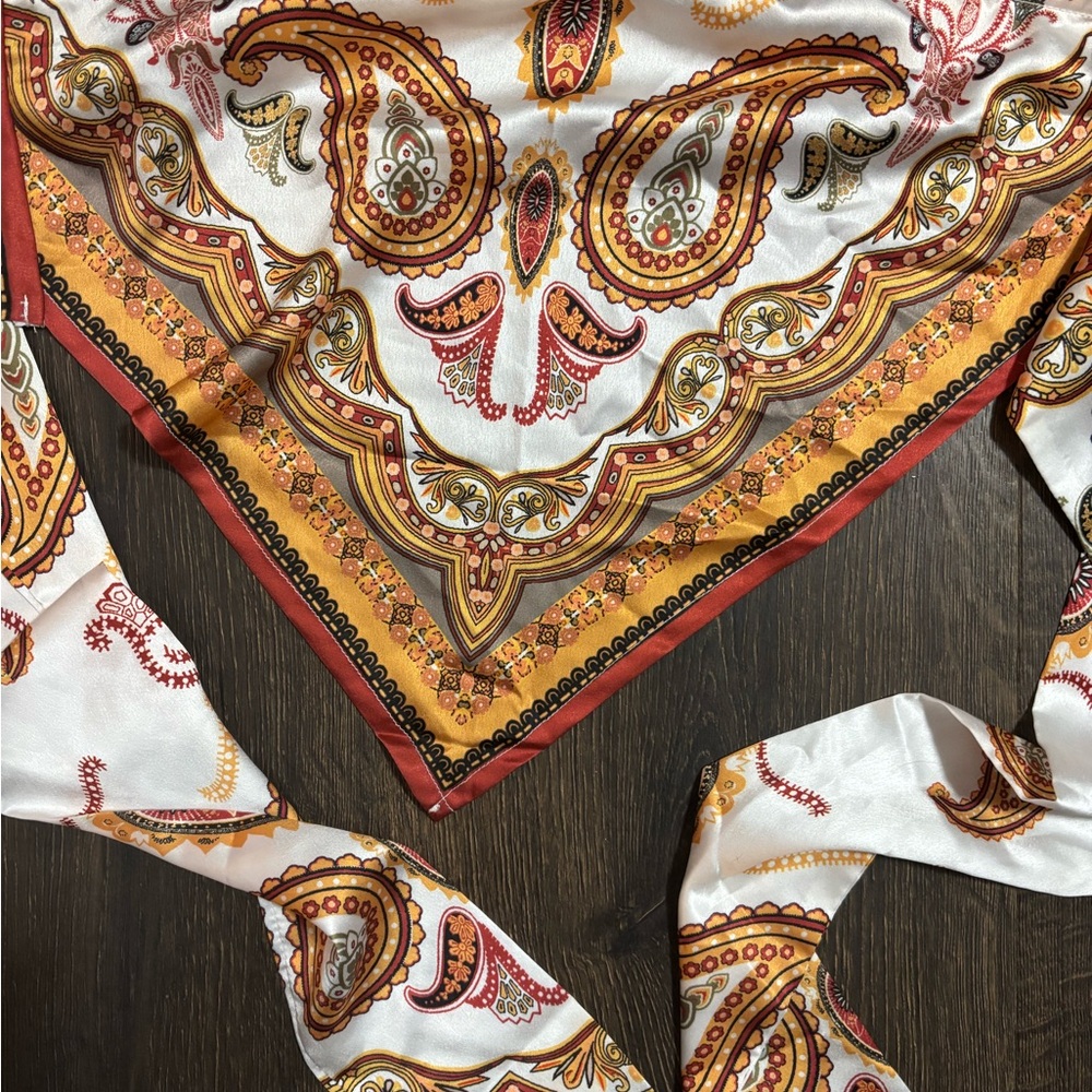 Multicolor Tie Bandana Top